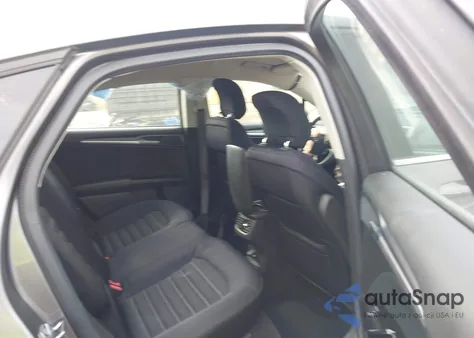 2013 Ford Fusion Se z USA, uszkodzony, nr VIN 3FA6P0H78DR328110